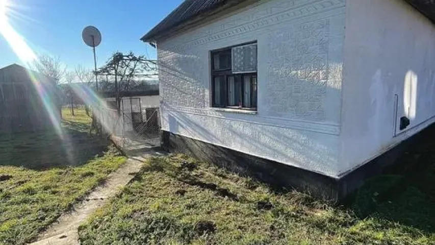 Продав будинок