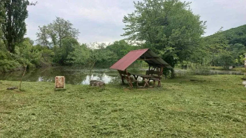Продаж відпочинково-виробничого комплексу в м.Іршава